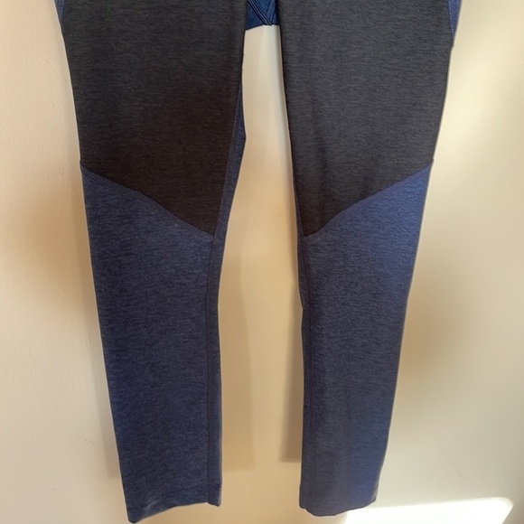 Outdoor Voices Two Tone Black & Blue High Rise Leggings - Picture 4 of 7
